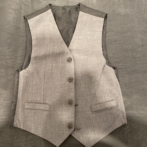 Boys reversible size 8 black/grey button up dressy vest - Picture 2 of 2